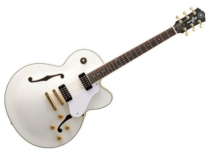 Hovedbilde Yamaha AES1500 Pearl Snow Wh . /Case